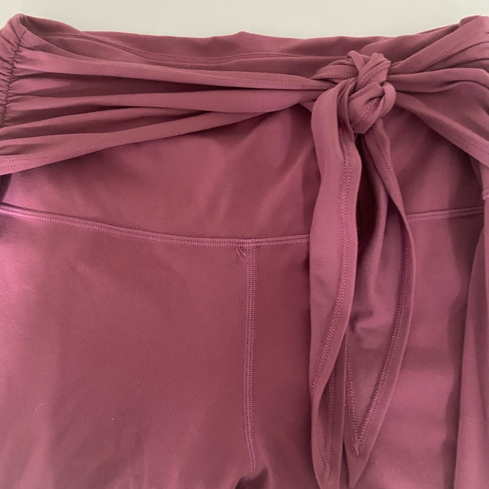 Lululemon wrap leggings
